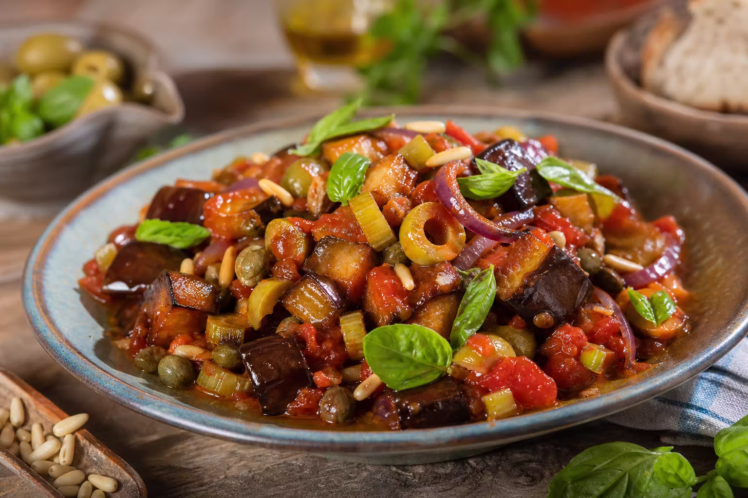 Caponata Siciliana – Sizilianischer Auberginensalat
