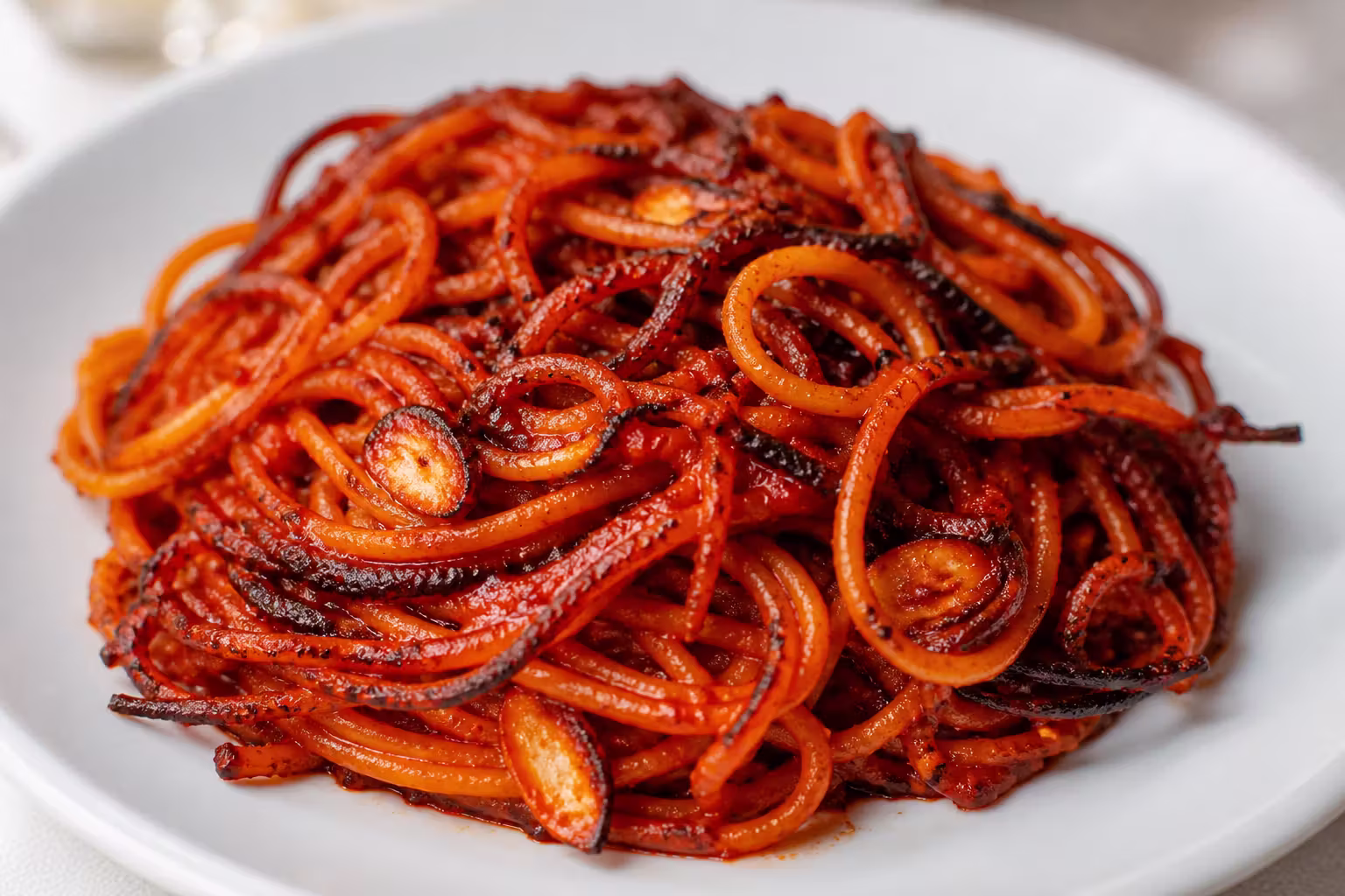Spaghetti all’Assassina – Knusprig-scharfe Pasta aus Bari