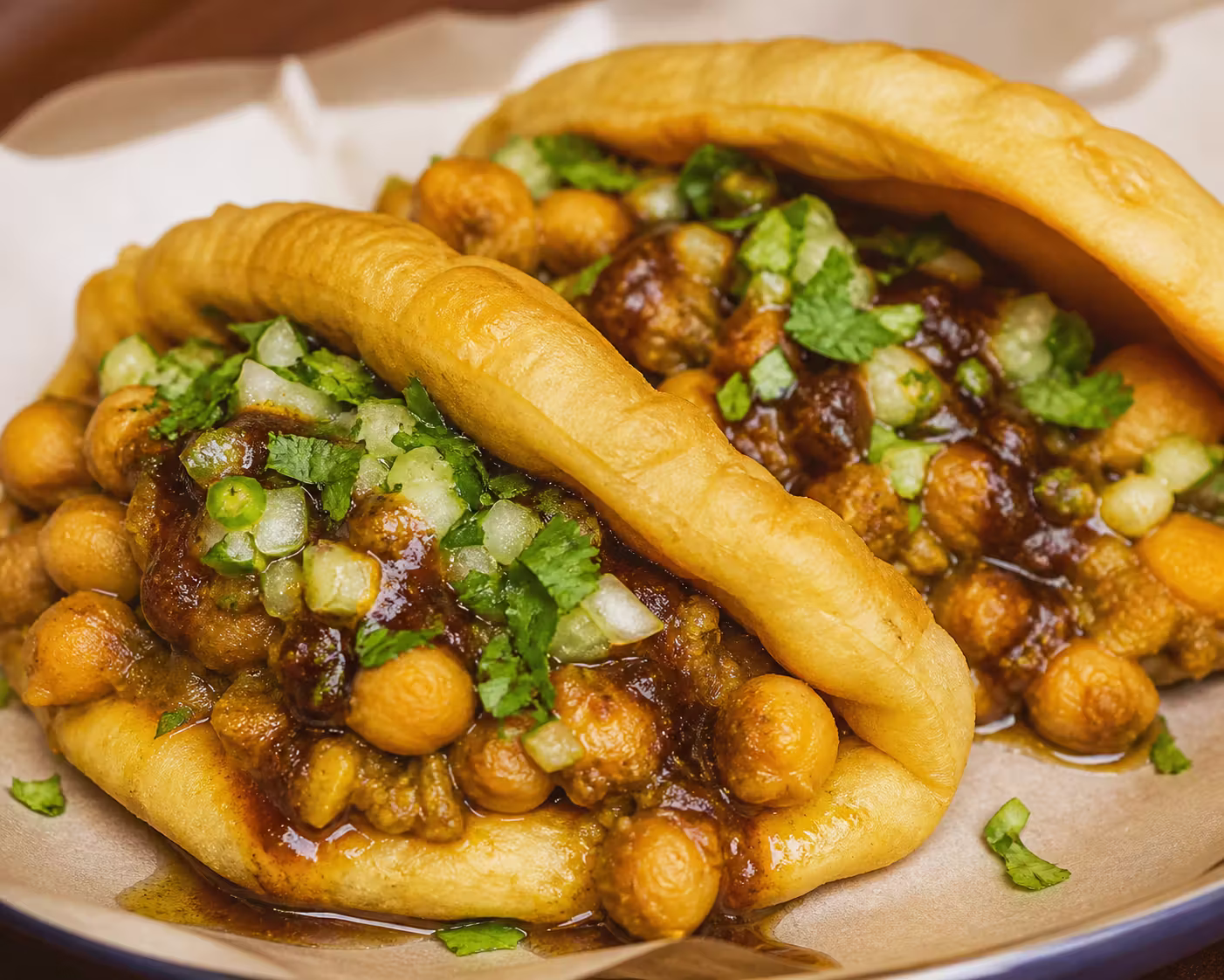 Trinidad Doubles mit Kichererbsen-Curry